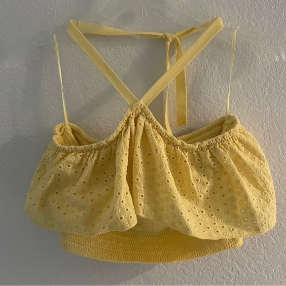 Zara yellow eyelet halter top - Picture 4 of 4